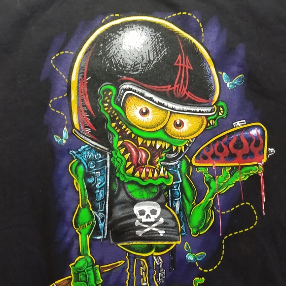 HOT LEATHERS Cartoon Football Character T-Shirt - Picture 2 of 4